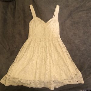 Small white lace dress from hollister